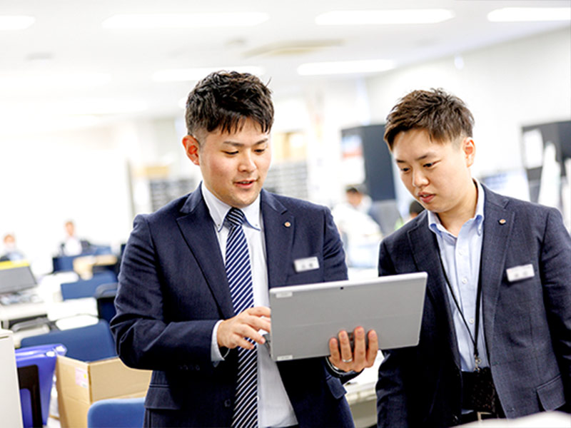 店舗開発本部開発課 髙橋 良介