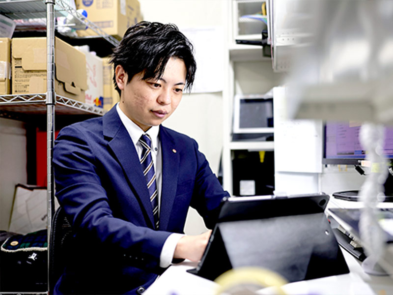 コンビニエンス事業本部 営業部 石丸 浩平