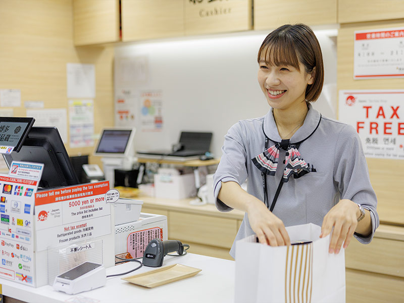 博多銘品蔵筑紫口店 熊丸 瑞希